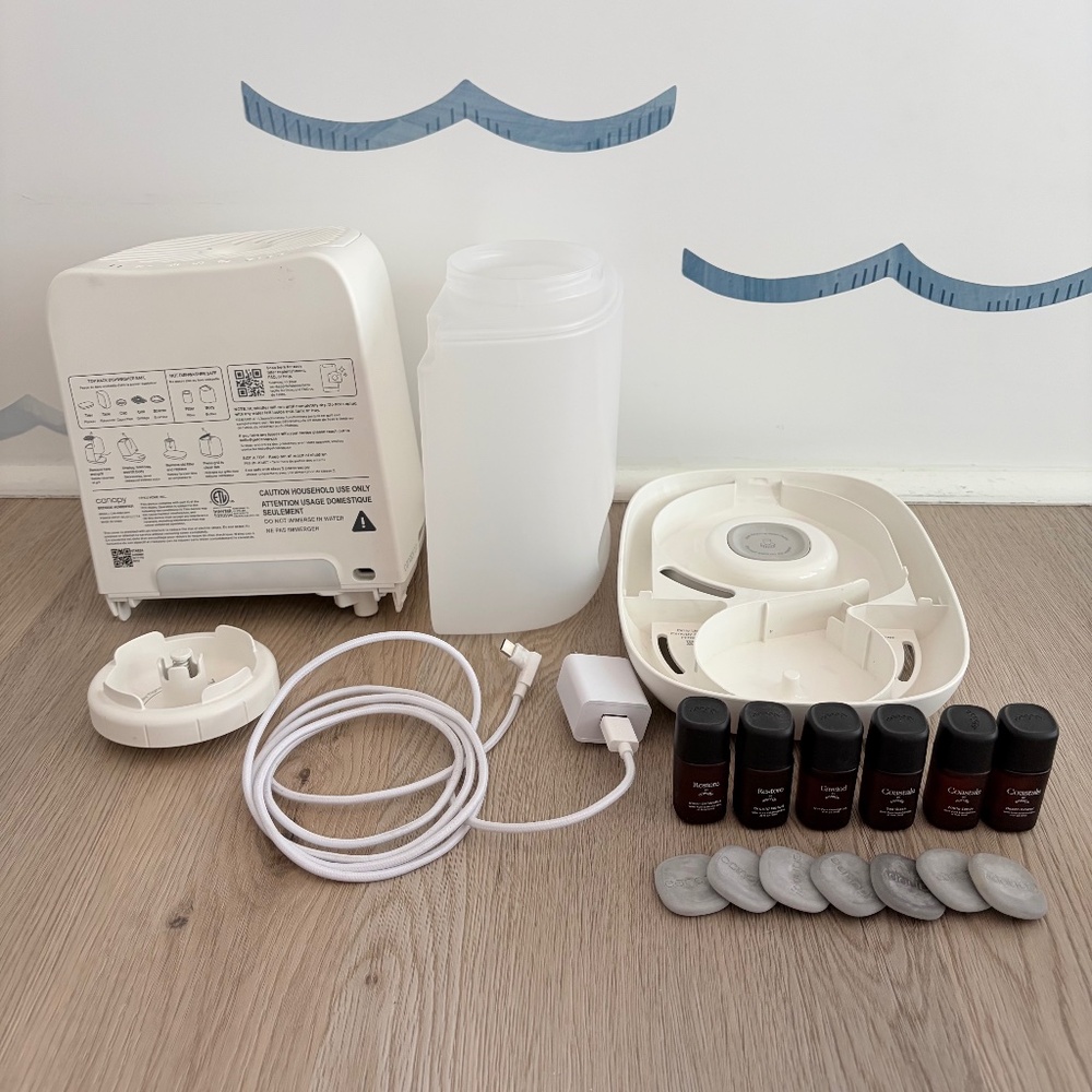 CANOPY Bedside Humidifier 2.0 + 6 aroma oils